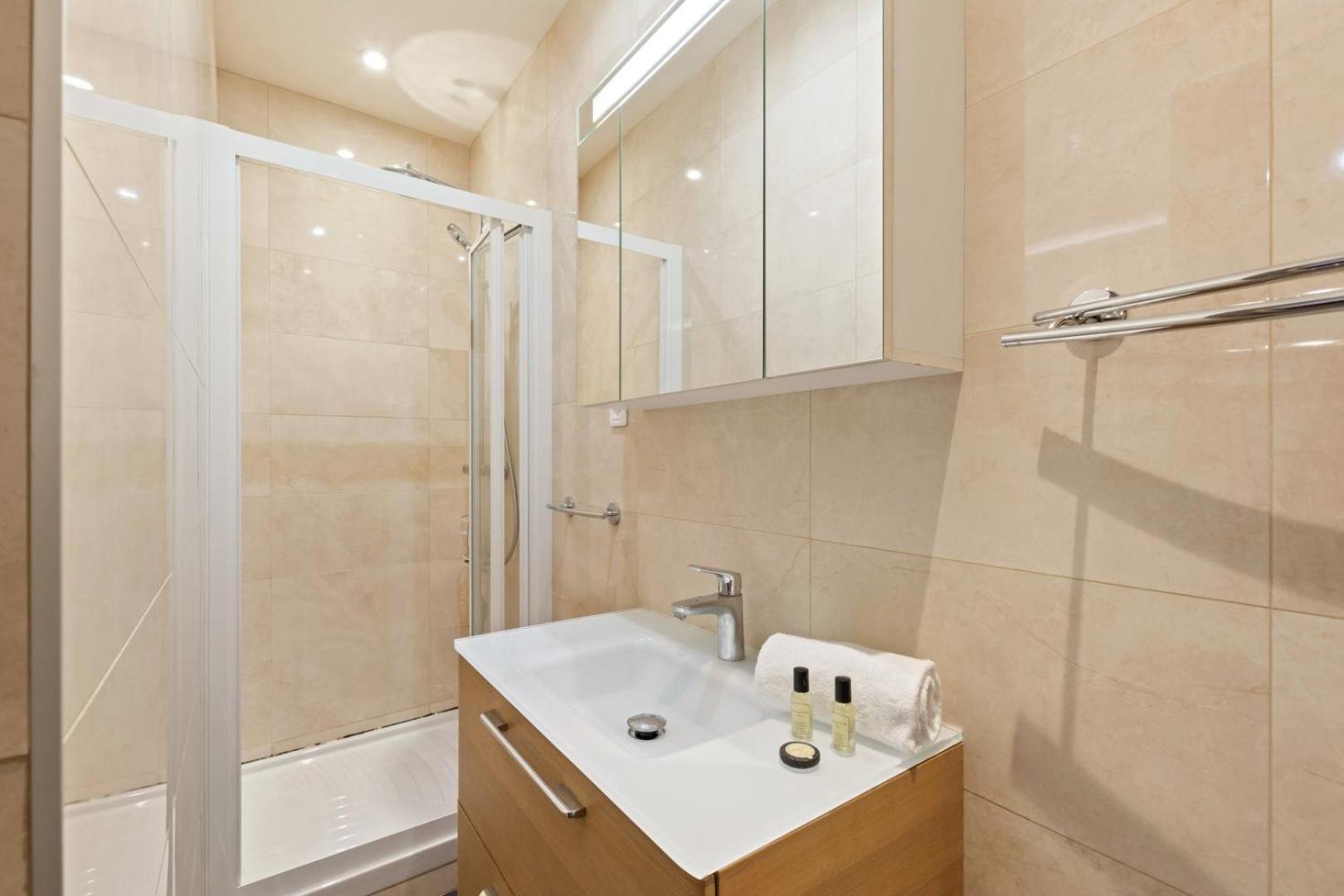 Guestready - Apt Fonctionnel Situe Dansl E 15Eme Apartment Paris Ngoại thất bức ảnh